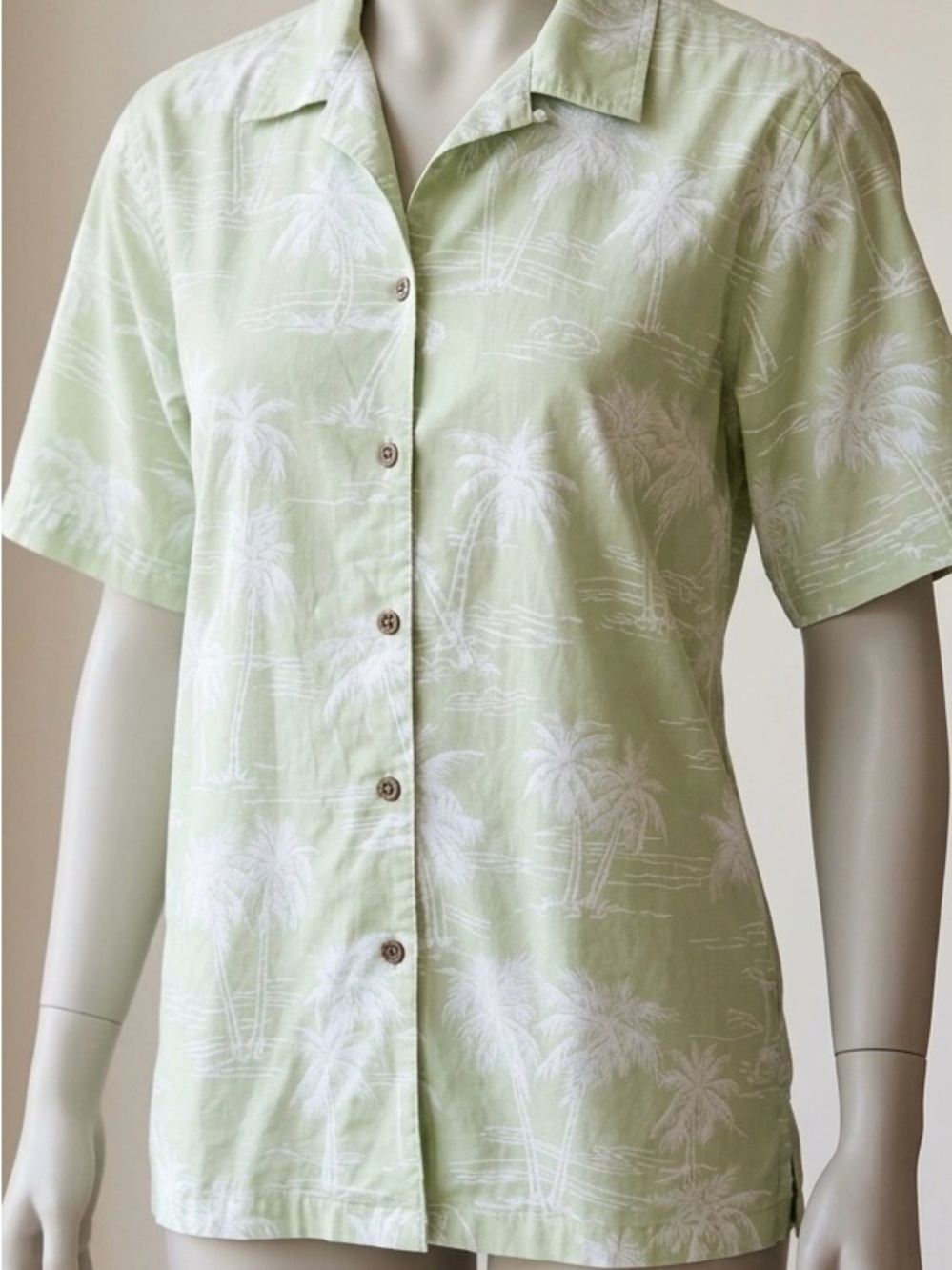 Hilo Hattie Light Green Palm-Print Button-Up Camp Shirt